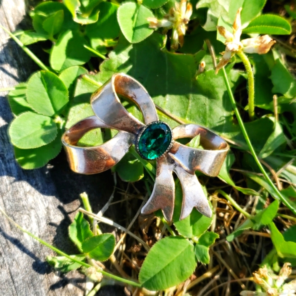 Cute Vtg Art Deco Rolled Gold Green RS Bow Brooch